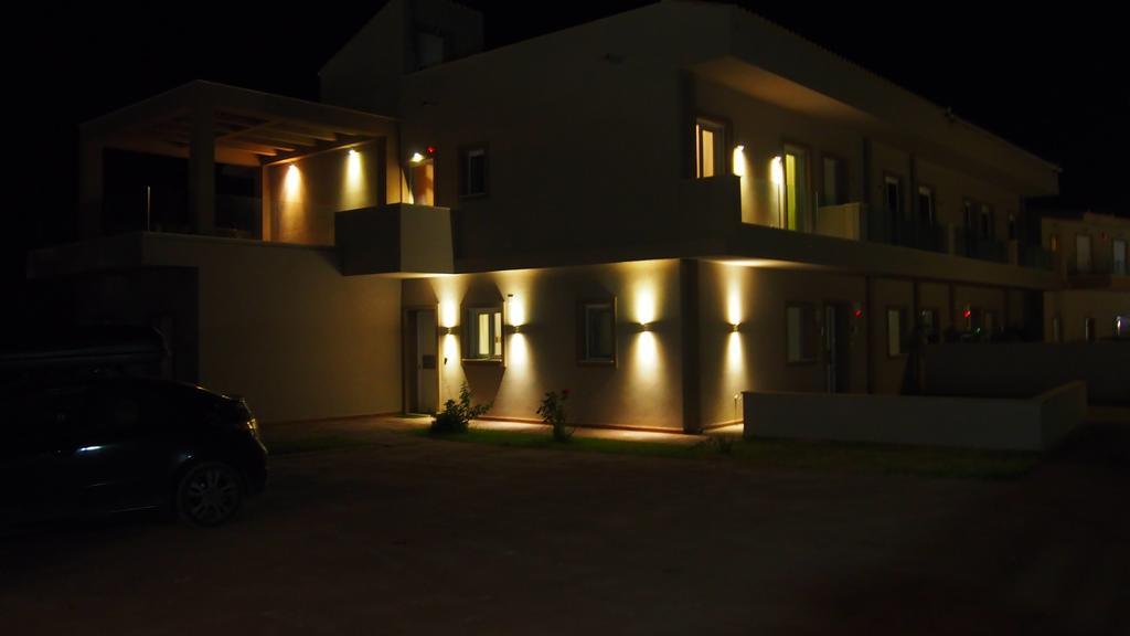 Dip In The Blue - 1 Vila Agios Georgios  Exterior foto